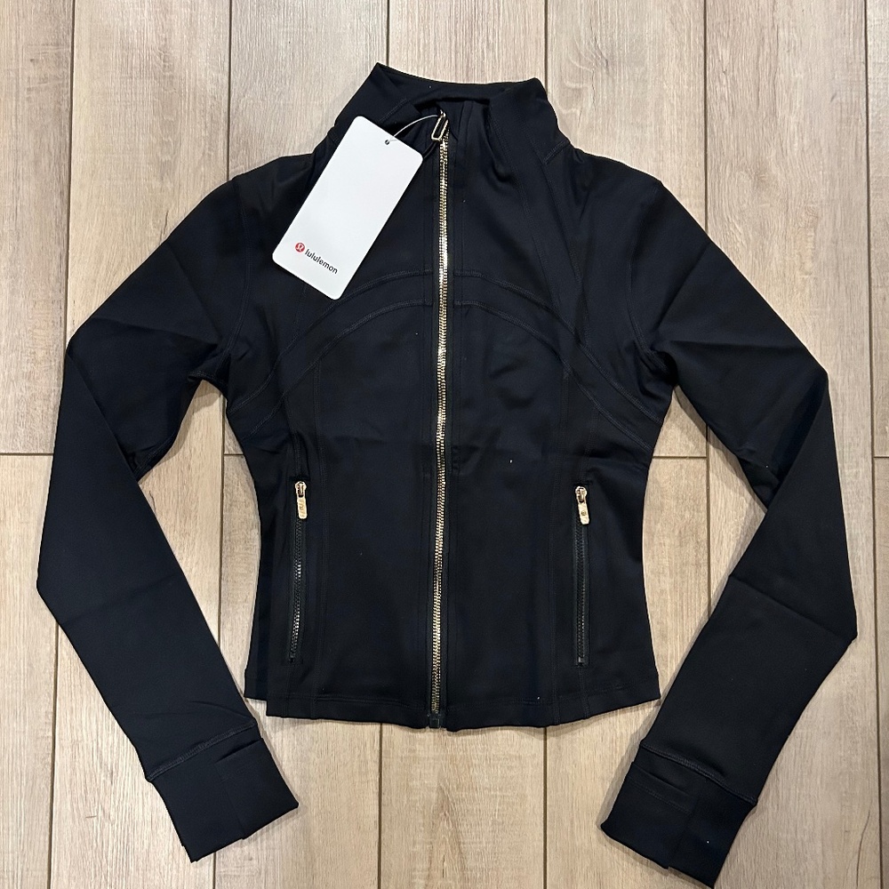 Black Gold Zipper Lululemon Define Jacket (Size 4)